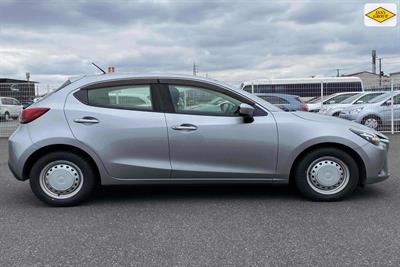 2016 Mazda Demio - Thumbnail
