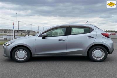 2016 Mazda Demio - Thumbnail
