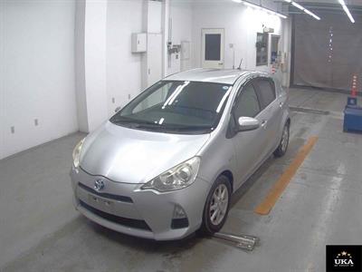 2013 Toyota Aqua - Thumbnail
