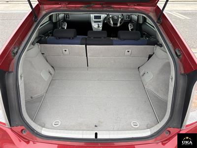 2014 Toyota Prius - Thumbnail