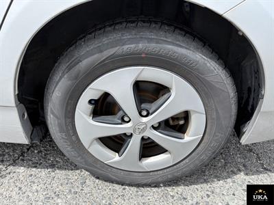 2013 Toyota Prius - Thumbnail