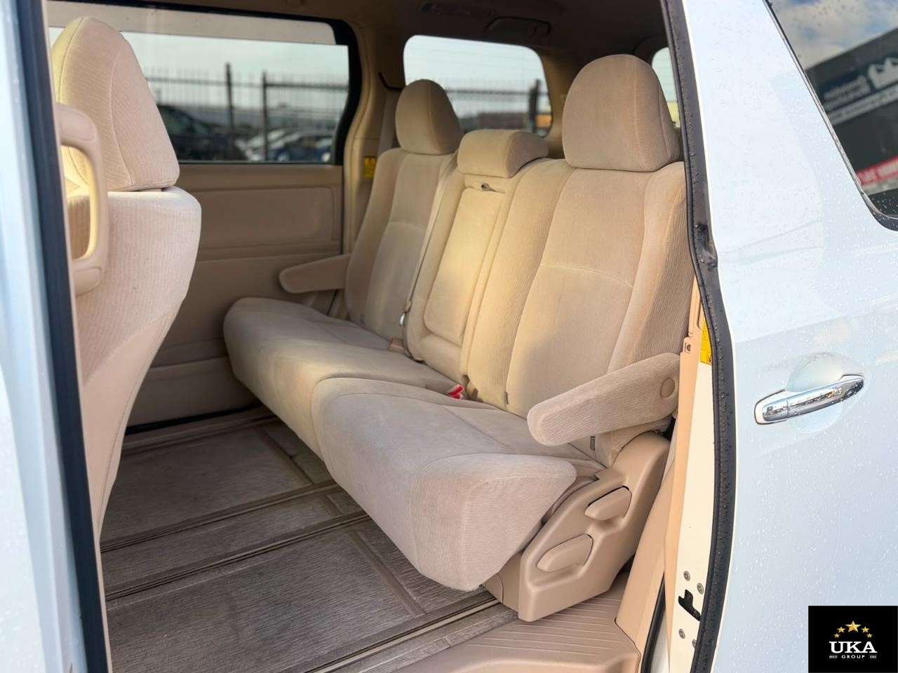 2012 Toyota Alphard