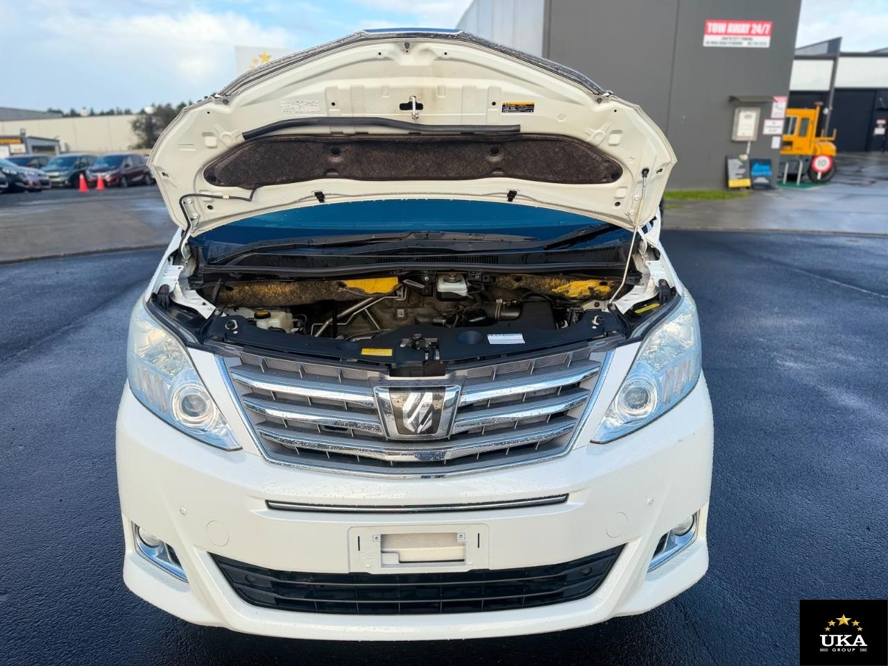 2012 Toyota Alphard