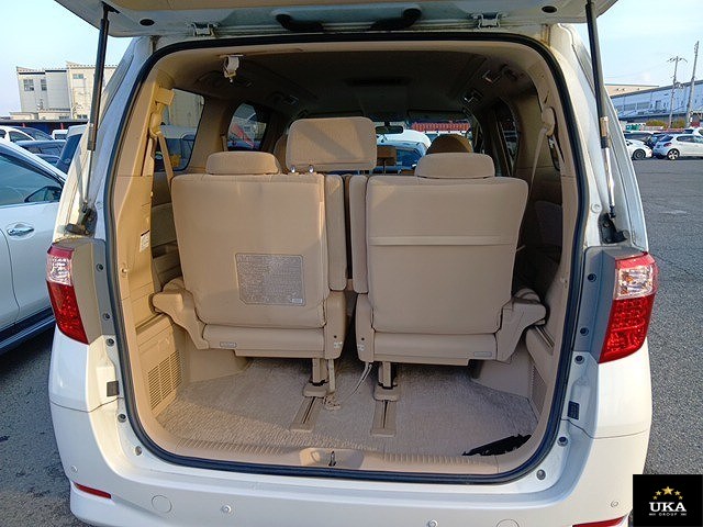 2012 Toyota Alphard