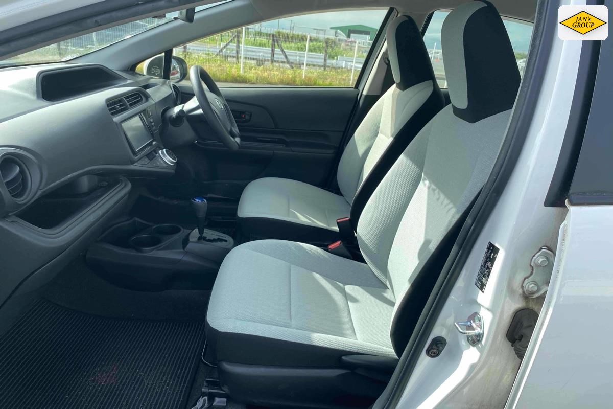 2016 Toyota Aqua