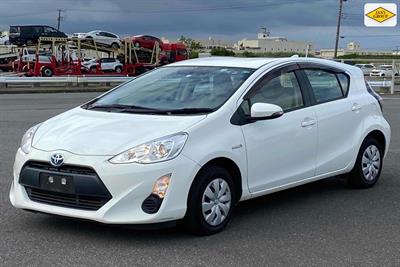 2016 Toyota Aqua - Thumbnail