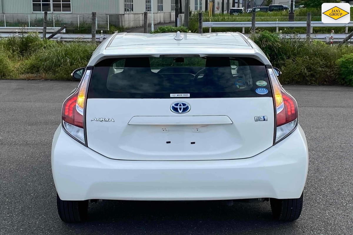 2016 Toyota Aqua