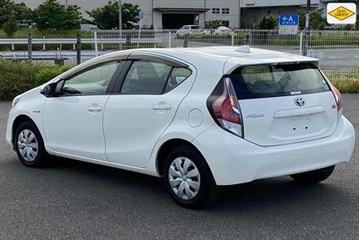 2016 Toyota Aqua - Thumbnail