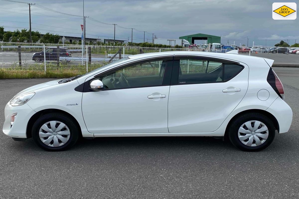 2016 Toyota Aqua