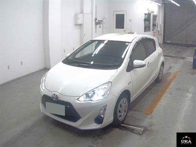 2016 Toyota Aqua - Thumbnail
