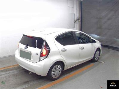 2016 Toyota Aqua - Thumbnail