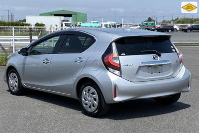 2018 Toyota Aqua - Thumbnail