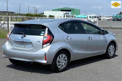 2018 Toyota Aqua - Thumbnail
