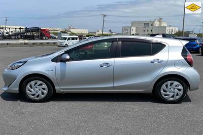 2018 Toyota Aqua - Thumbnail