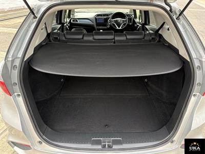 2015 Honda Shuttle - Thumbnail