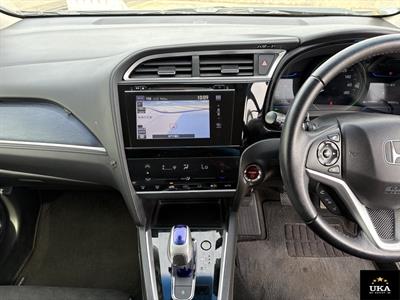 2015 Honda Shuttle - Thumbnail
