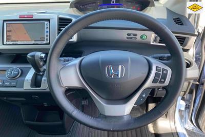 2013 Honda Freed - Thumbnail