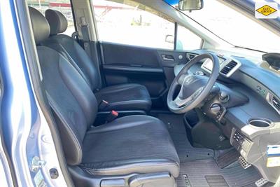 2013 Honda Freed - Thumbnail