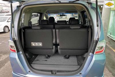 2013 Honda Freed - Thumbnail