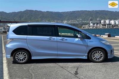2013 Honda Freed - Thumbnail