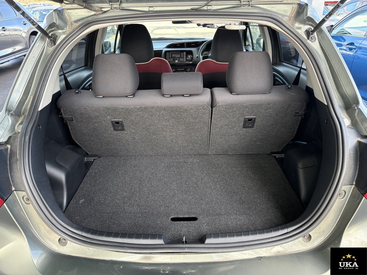 2017 Toyota Vitz
