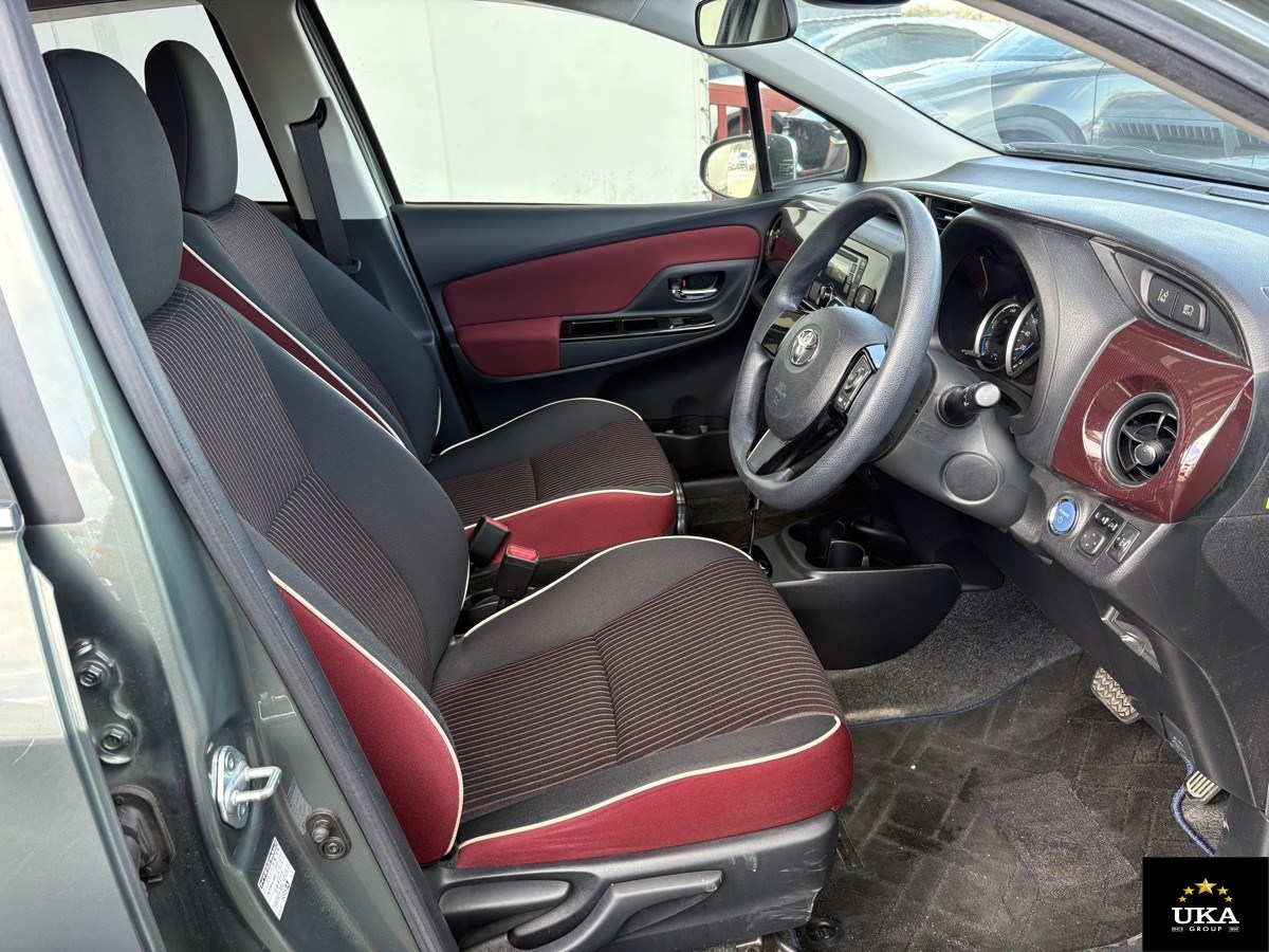 2017 Toyota Vitz