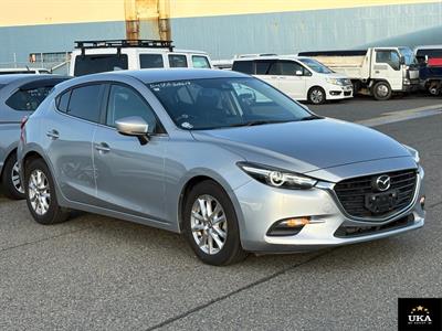 2017 Mazda Axela