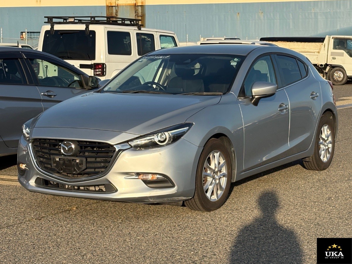 2017 Mazda Axela