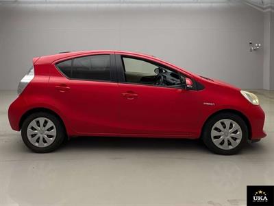 2012 Toyota Aqua - Thumbnail