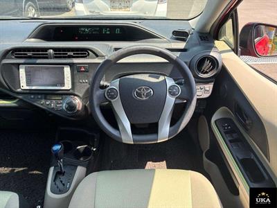 2012 Toyota Aqua - Thumbnail