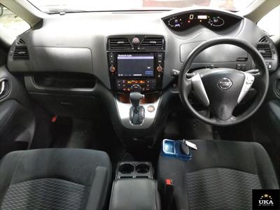 2014 Nissan Serena - Thumbnail