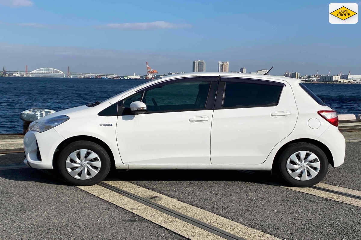 2020 Toyota Vitz