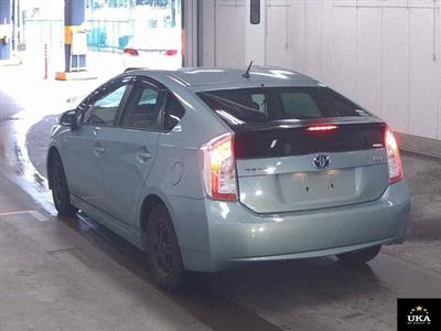 2013 Toyota Prius - Thumbnail