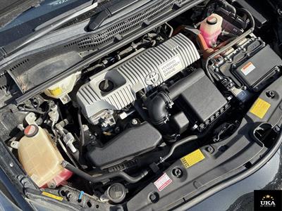 2015 Toyota Prius - Thumbnail