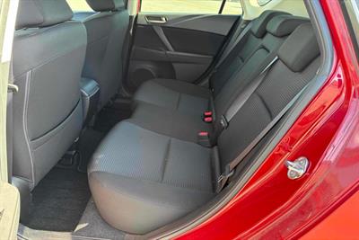 2012 Mazda Axela - Thumbnail