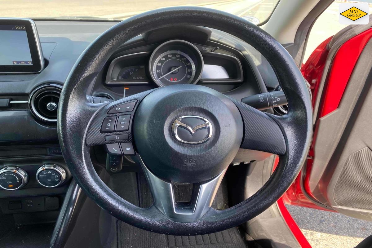 2016 Mazda Demio