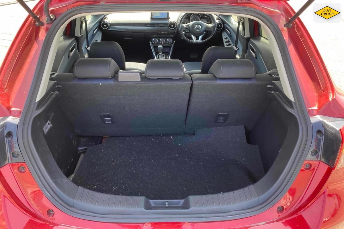2016 Mazda Demio