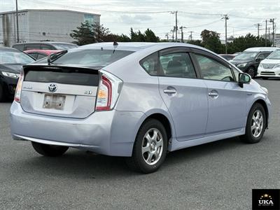 2014 Toyota Prius - Thumbnail