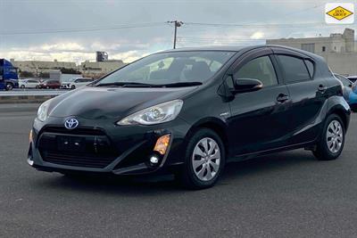 2015 Toyota Aqua - Thumbnail