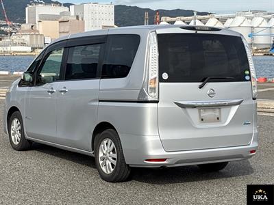 2013 Nissan Serena - Thumbnail