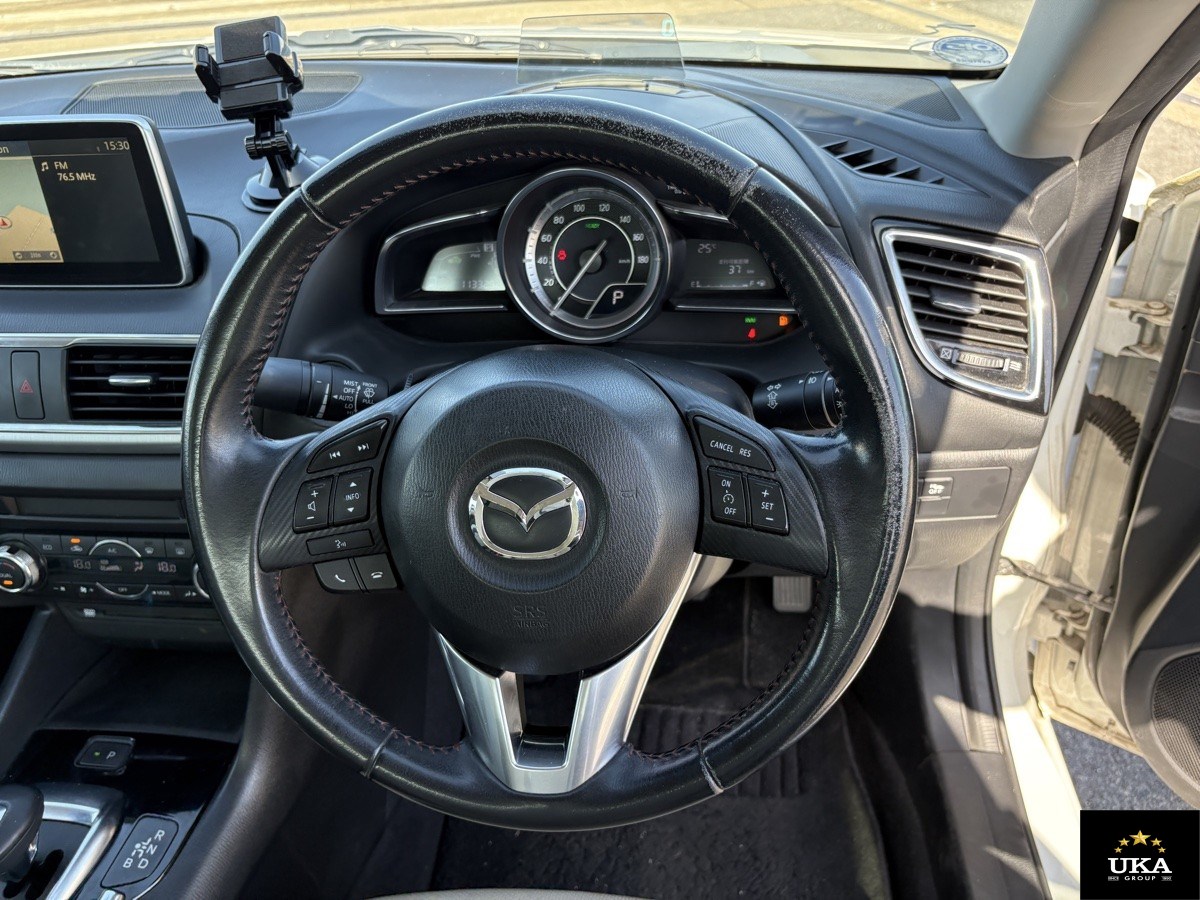 2014 Mazda Axela