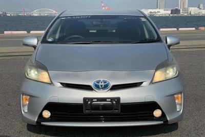 2014 Toyota Prius - Thumbnail