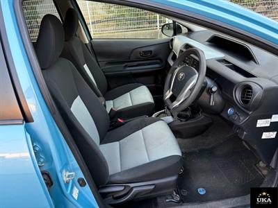 2014 Toyota Aqua - Thumbnail