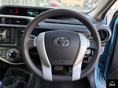 2014 Toyota Aqua - Thumbnail
