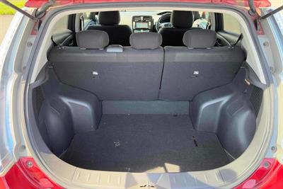 2015 Nissan Leaf - Thumbnail