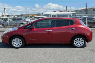 2015 Nissan Leaf - Thumbnail