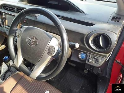 2013 Toyota Aqua - Thumbnail