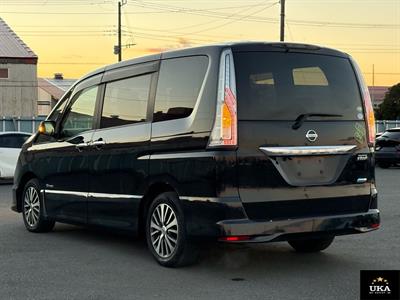 2014 Nissan Serena - Thumbnail