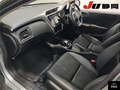 2015 Honda Grace - Thumbnail