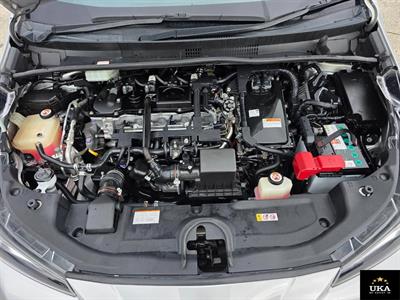 2019 Toyota Prius - Thumbnail
